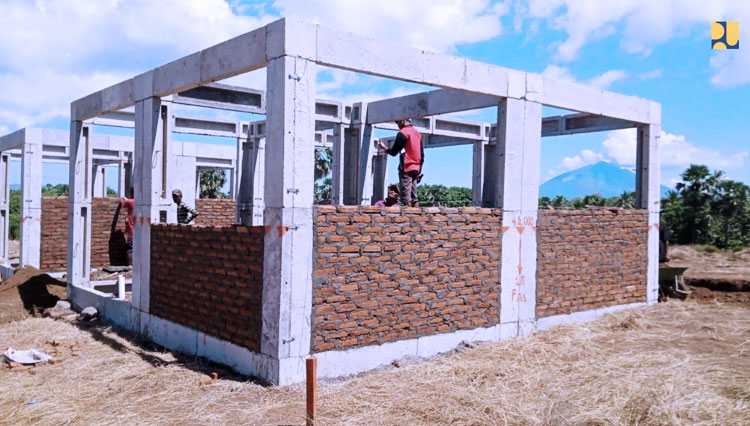 Kementerian PUPR RI Distribusikan Panel RISHA ke Lokasi Huntap di NTT dan NTB