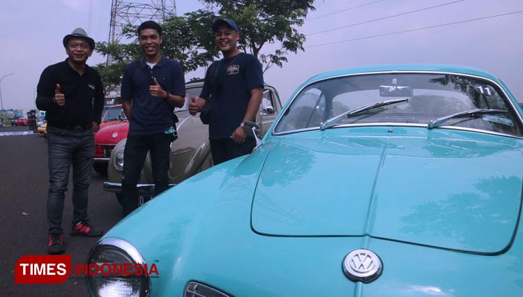Strata tertinggi VW, Karma Ghia tahun 1959, Minggu (30/5/2021). (Foto: Lely Yuana/TIMES Indonesia)