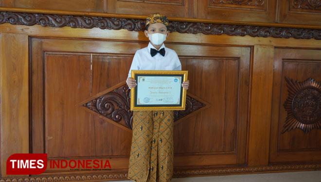 Rika Meelhuysen, Cinta Pertama Soekarno Kecil
