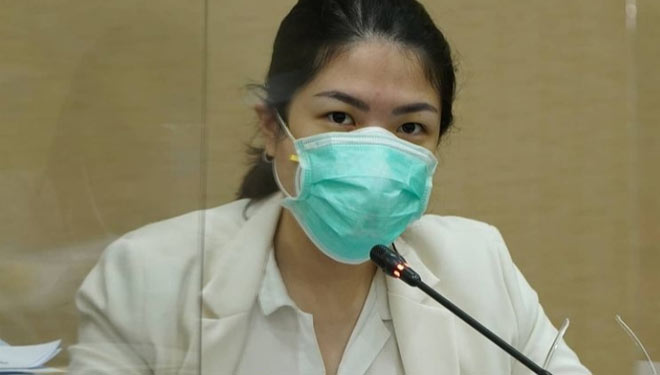 Anggota DPRD DKI Jakarta, Tina Toon saat memberikan keterangan pers di Jakarta (foto: Instagram/Tina Toon)
