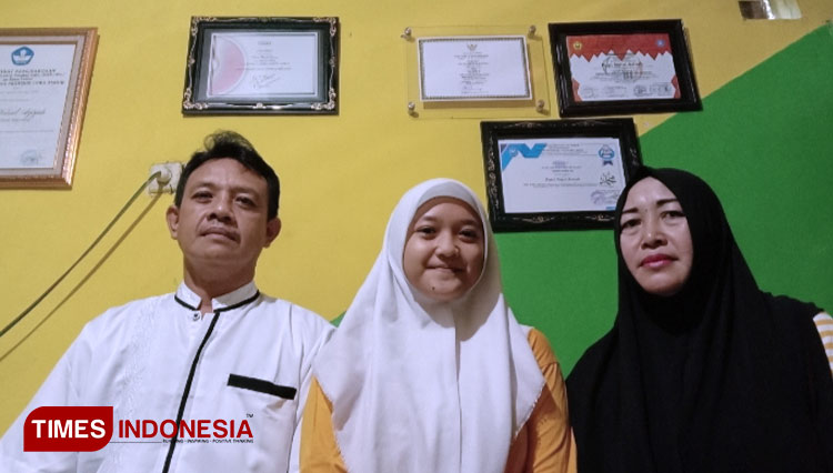 Putri-Nurul-Azizah-2.jpg