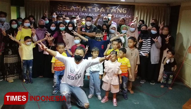 Mengenal Gerakan Mengajak Sedekah yang Konsisten Entaskan Kemiskinan Lewat Pendidikan