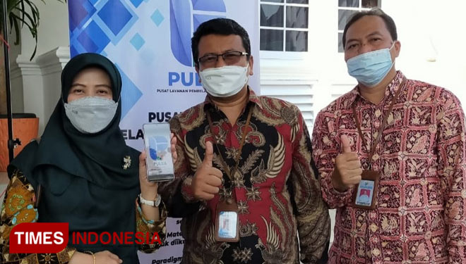 Kepala Pusdiklat BPS, Eni Lestari Ningsih  saat berkunjung ke Sumedang (FOTO: Alan Dahlan/TIMES Indonesia) 