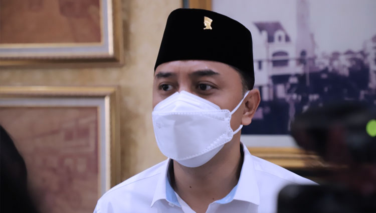 Wali Kota Surabaya Eri Cahyadi ditemui di Balai Besar menjelang 100 Hari Kerja. (FOTO: Humas Pemkot Surabaya for TIMES Indonesia) 