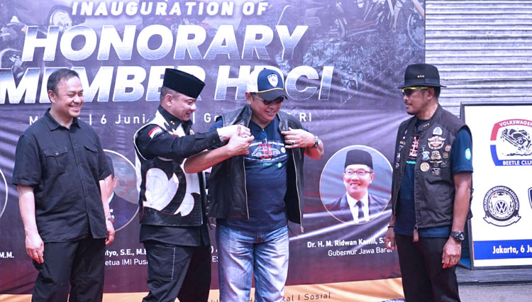 Ketua MPR RI Bambang Soesatyo (Bamsoet) dalam Inagurasi Honorary Member HDCI, di Komplek Gedung MPR RI, Jakarta, Minggu (6/6/2021). (foto: dok Bambang Soesatyo)