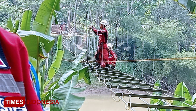 Spirit Gotong Royong Demi Wujudkan 1000 Jembatan Gantung | Times Indonesia