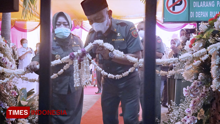 Bupati Ponorogo resmikan layanan rawat inap jiwa di RSUD dr Harjono Ponorogo. (FOTO: Marhaban/TIMES Indonesia)
