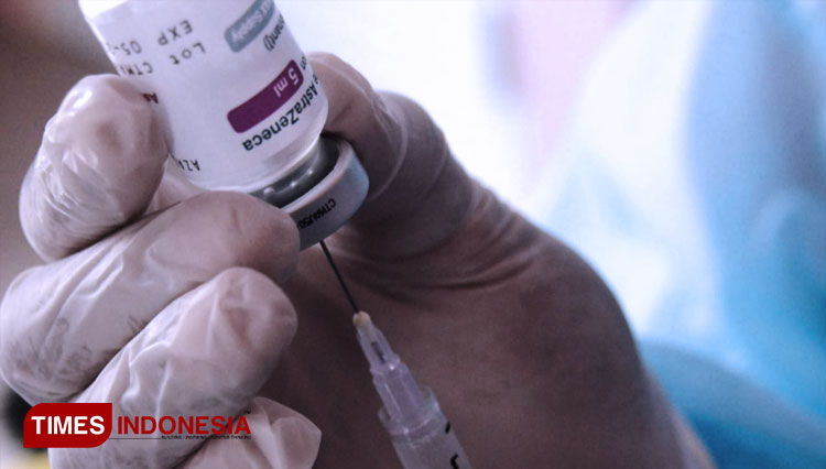 Deretan Vaksin Covid-19 yang digunakan di Indonesia. (FOTO: iStockphoto/nevodka)