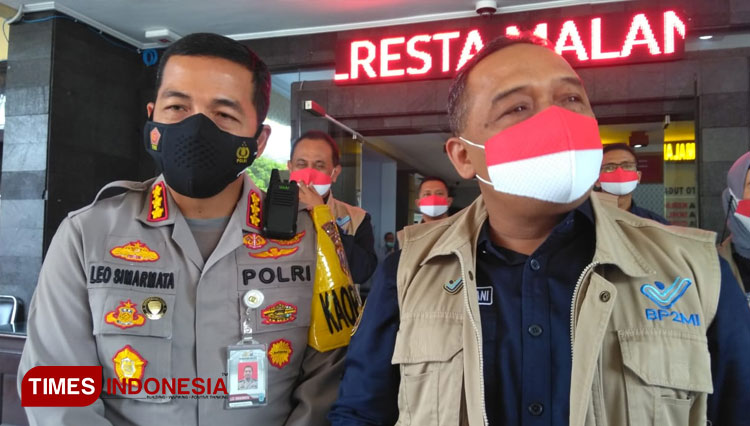 Kepala BP2MI saat ditemui awak media di Mapolresta Malang Kota usai menjenguk tiga korban calon TKW, Sabtu (12/6/2021). (Foto: Rizky Kurniawan Pratama/TIMES Indonesia)