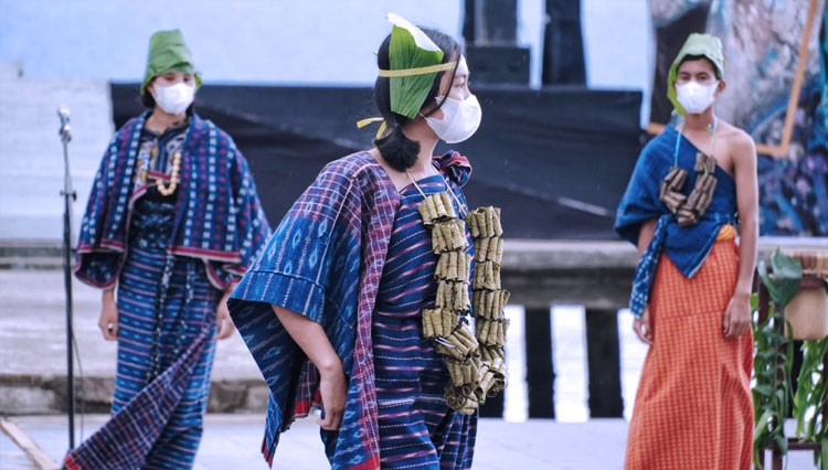 Merawat Kekayaan Wastra Budaya Halmahera Barat untuk Masyarakat Berdaya