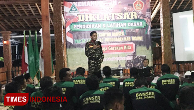 Didik Susanto alias Kemo, mantan preman yang taubat, ikut Banser untuk bela ulama dan bangsa. (Foto: M.Miftakul/TIMES Indonesia)