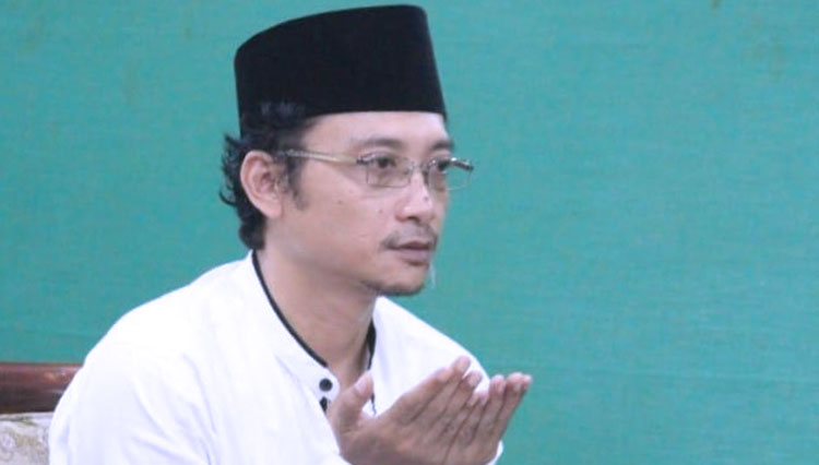 KH Nawawi Abdul Djalil Wafat, Sekjen PKB: Ulama Khos Karismatik yang Tawaduk
