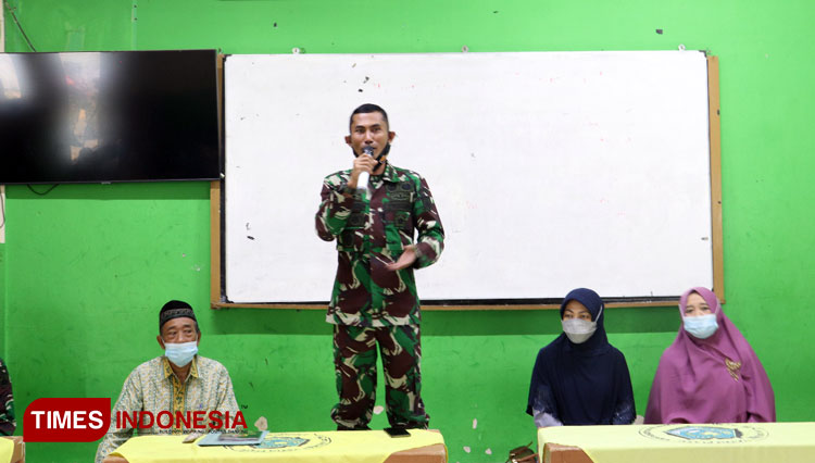 Dandim 0704/Banjarnegara Jawa Tengah, Letkol Arh Sujeidi Faisal ST MHan melakukan doa bersama (FOTO : Pendim BNA for TIMES)