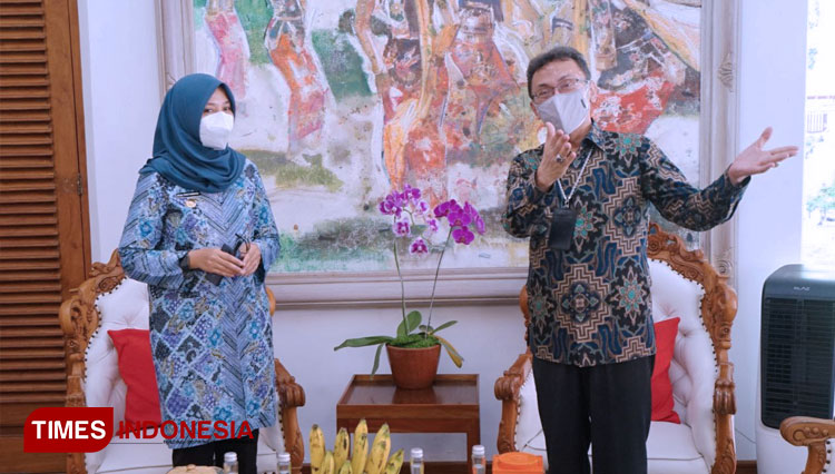 Ipuk-Fiestiandani-2.jpg