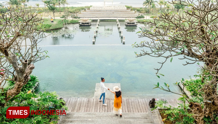 The visitors capture their moment at Rumah Luwih Bali. (Photo: Rumah Luwih Bali for TIMES Indonesia)