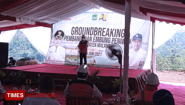 Kementerian PUPR RI melalui BBWSB saat ground breaking pembangunan Embung di Kabupaten Malang. (FOTO: Binar Gumilang/TIMES Indonesia)