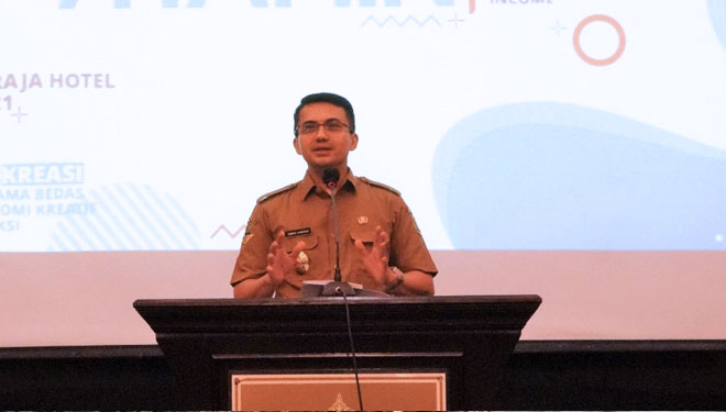Wabup Bandung Sahrul Gunawan membuka Pelatihan Mengiklankan Produk Ekraf Melalui Platform Tiktok di Soreang, Selasa (15/6/21). (FOTO: Humas Pemkab for TIMES Indonesia)