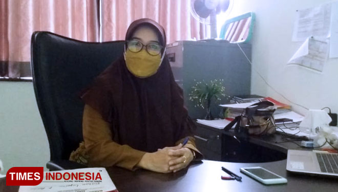 Kepala Bidang (Kabid) Politik Dalam Negeri dan Organisasi Kemasyarakatan Kesbangpol Bontang, Marwati (Foto: Kusnadi/TIMES Indonesia)