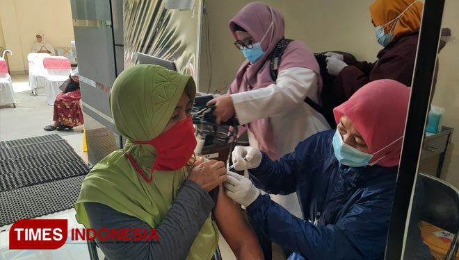 Ilustrasi vaksinasi (Foto: Shinta Miranda/TIMES Indonesia)