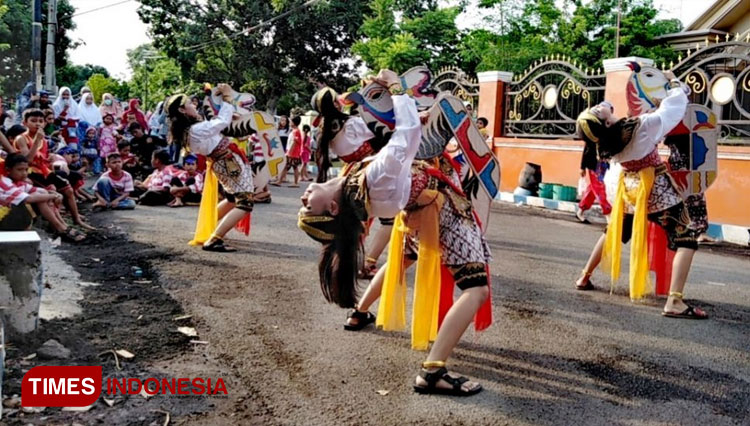 Tarian Jathil khas Probolinggoan hasil kreasi Sanggar Seni Mardi Budoyo Probolinggo yang diperagakan oleh siswa dari sanggar tersebut. (Foto-foto: Sanggar Seni Mardi Budoyo for TIMES Indonesia)