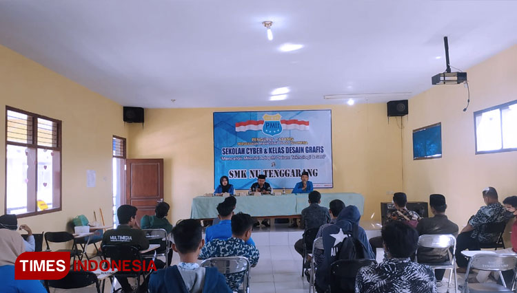 Kegiatan sekolah cyber dan desain grafis yang diselenggarakan PC PMII Kabupaten Bondowoso Jawa Timur (FOTO: Moh Bahri/TIMES Indonesia).