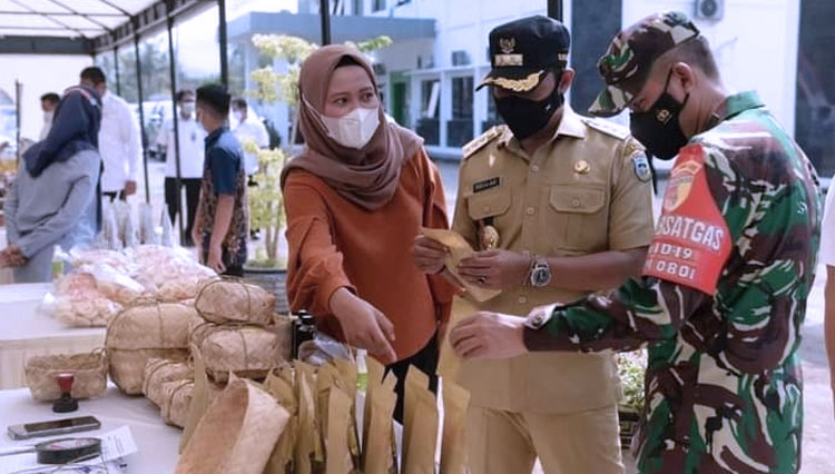 Bupati Pacitan Minta Semua Instansi Pakai Produk UMKM Lokal