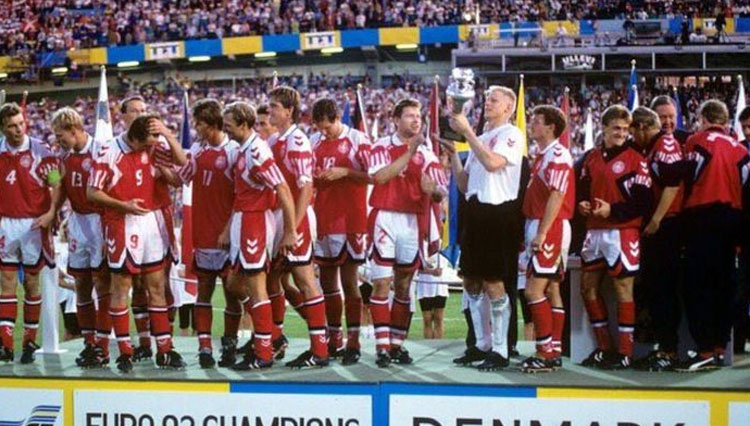 Denmarak-Juara-Euro-1992-a.jpg