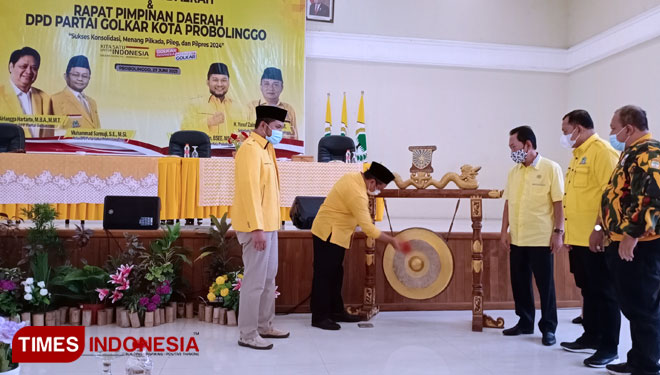 Ketua DPD Partai Golkar Jatim, M. Sarmudji buka Rapimda di Gedung Paseban Sena. (FOTO: Happy/TIMES Indonesia)