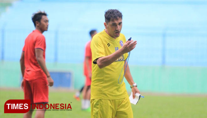 Fokus Tim Sendiri, Pelatih Arema FC Tak Ingin Terlalu Banyak Pikirkan Persija