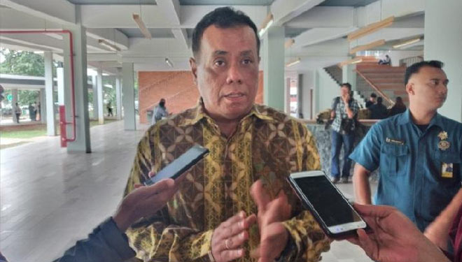 Rektor UI Ari Kuncoro. Selain Rektor diketahui saat ini ia juga menjabat sebagai Wakil Komisaris Utama BRI. (FOTO: Antara)