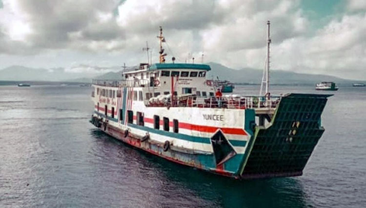Kapal-Feri-KMP-Yunicee3b8a24163c7c86fc.jpg