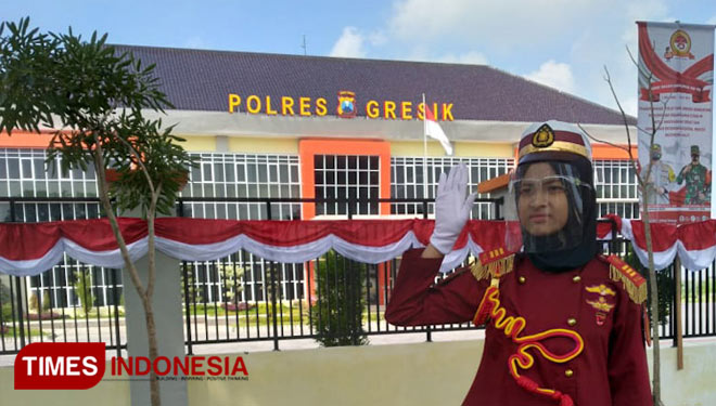 Berkat Kekompakan Keluarga, Pelajar Tuna Rungu Gresik Juara Baca Puisi Nasional