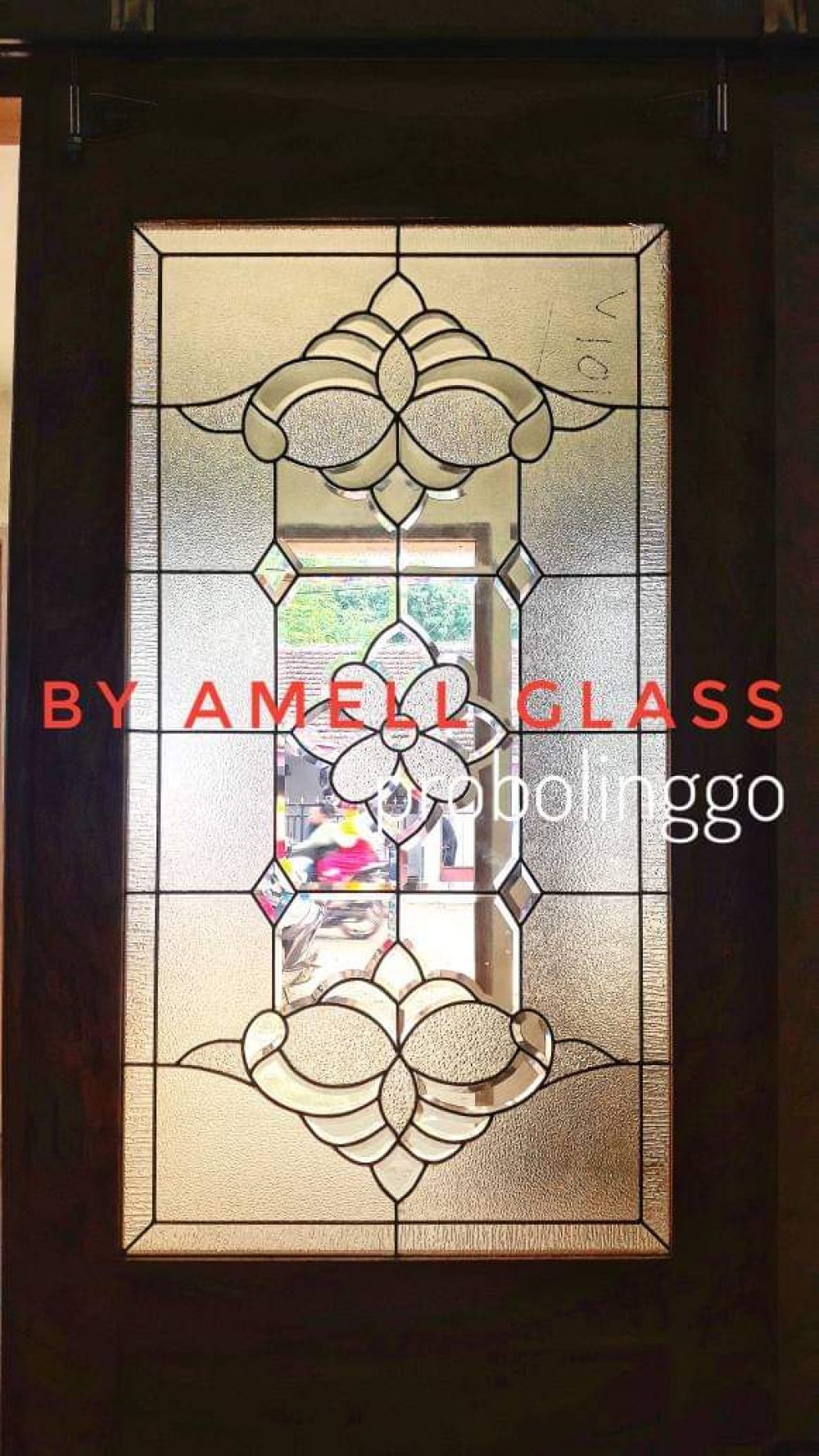 Amell-Glass-3.jpg
