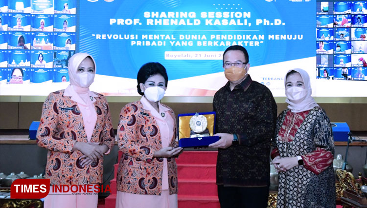 Bertekad Lebih Maju, SMA Pradita Dirgantara Canangkan Gerakan Nasional Revolusi Mental