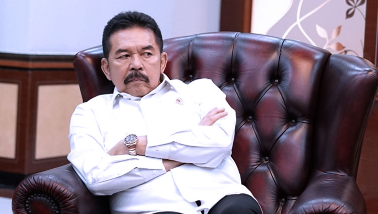 Jaksa Agung Sanitiar Burhanuddin saat diwawancarai awak media di Jakarta (foto: Dokumen/Tempo)