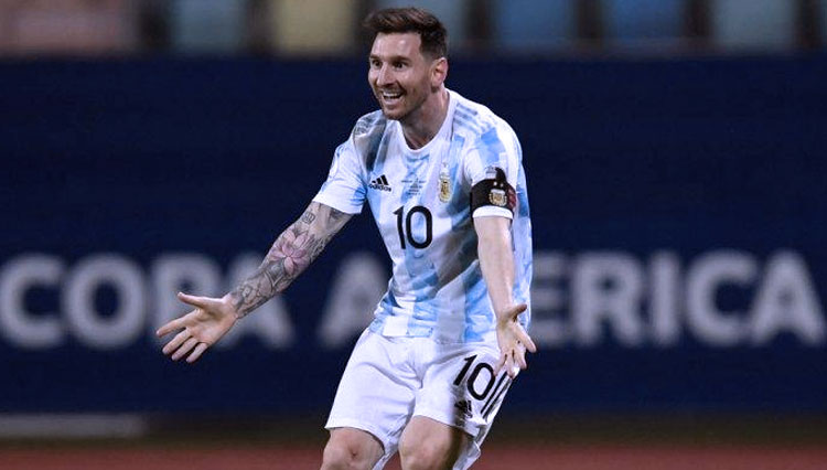 Kapten Tim Argentina Leonel Messi akan memimpin rekan-rekannya menantang Brasil di final Copa America 2021. (FOTO: afp)