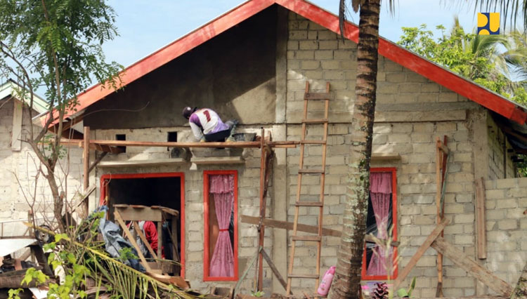 Kementerian PUPR RI Kembali Lakukan Bedah Rumah di Tanah Datar