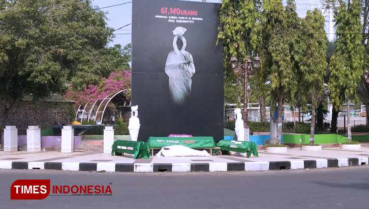 Pocong Nongkrong 2