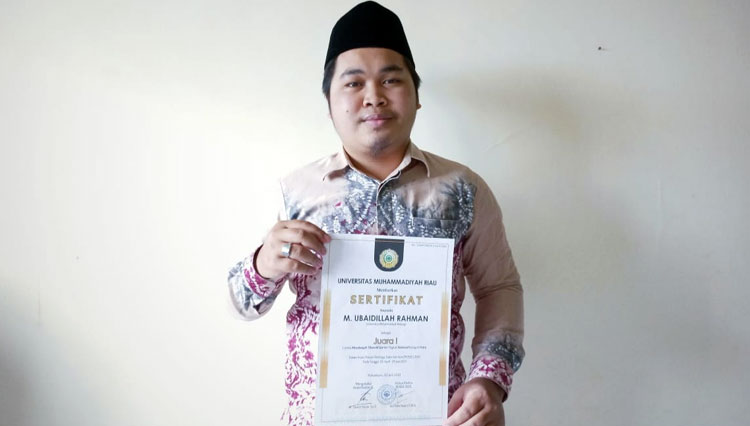 Mahasiswa Universitas Muhammadiyah Malang Muhammad Ubaidillah Rahman yang meraih Juara 1 lomba MTQ Nasional. (Foto: Humas UMM)