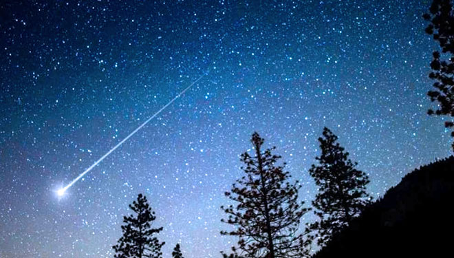 Ilustrasi hujan meteor. (Foto: Lapan).
