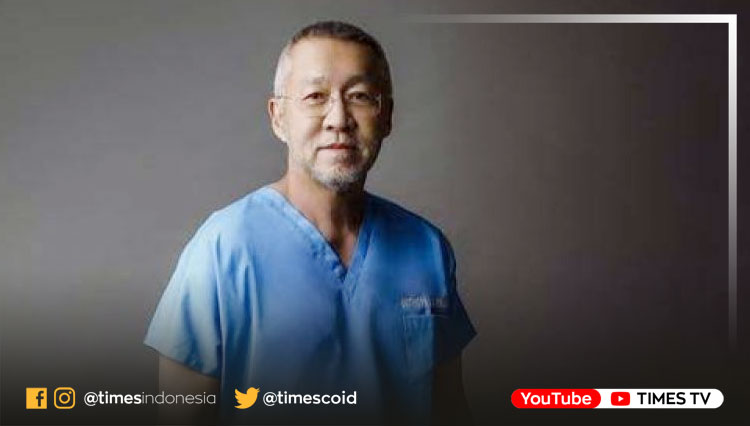 ALUMNUS Spesialis Orthopaedi dan Traumatologi Fakultas Kedokteran (FK) Universitas Airlangga tahun 1992 dr Henry Suhendra, SpOT.