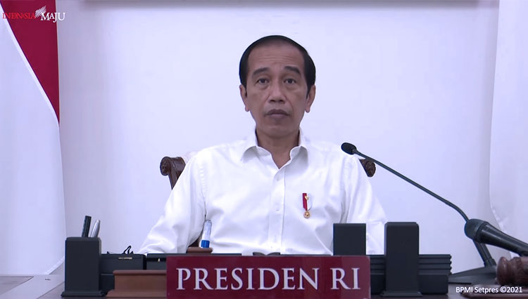 Presiden Jokowi saat memberikan keterangan persnya. (FOTO: Tangkapan layar YouTube Sekretariat Presiden)