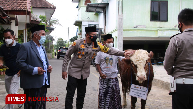 Kiai Marzuki Mustamar a