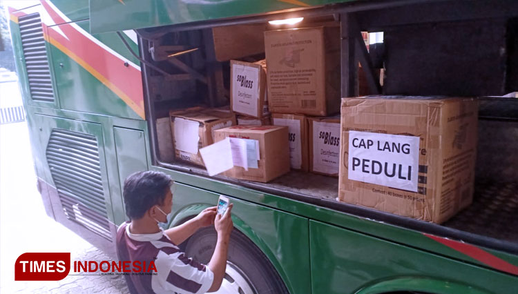 Bantuan paket medis dari BNPB diberangkatkan untuk Posko Relawan MBLC. (FOTO: MBLC/TIMES Indonesia)
