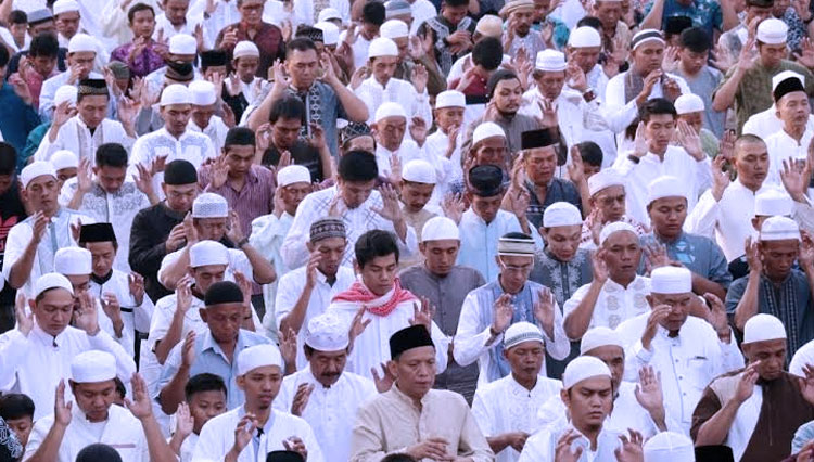 Bupati Cirebon: Masyarakat Dihimbau Tetap Melaksanakan Sholat Idul Adha di Rumah
