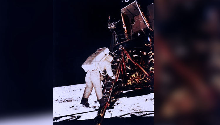 Neil-Armstrong-2.jpg