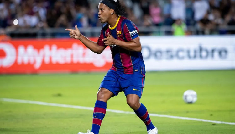 Barcelona Takluk dari Madrid, Ronaldinho Unjuk Gigi, Ada Luis Milla