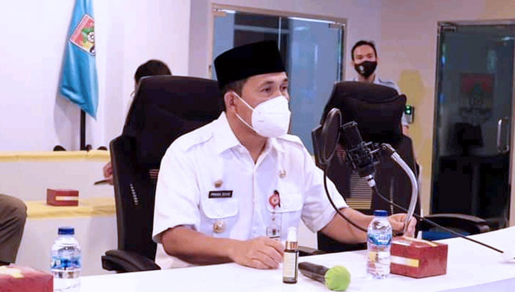 Wali Kota Lubuklinggau, H SN Prana Putra Sohe ketika memimpin rapat khusus percepatan penanganan Covid-19. (FOTO: Diskominfo Lubuklinggau)