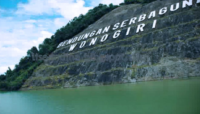 Waduk Gajahmungkur sebagai sumber air baku SPAM Regional Wosusokas (FOTO: Biro Komunikasi Publik Kementerian PUPR RI)