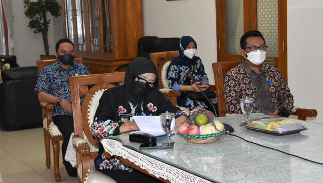 Wali Kota Banjar saat mengikuti KIJB 2021 di Pendopo (Foto: Diskominfo Banjar for TIMES Indonesia)